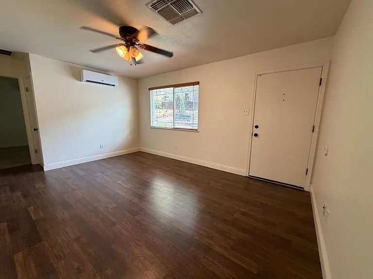 315 Chamberlain Ave — Photo 3