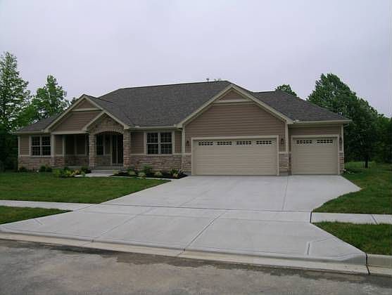 2nd image of 127 Deeter Dr