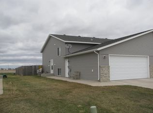 1803 41st Ave S, Moorhead, MN 56560