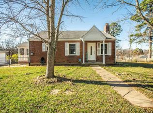 2655 Ridge Dr, High Ridge, MO 63049