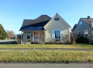 1104 S 12th St, Mount Vernon, WA 98274