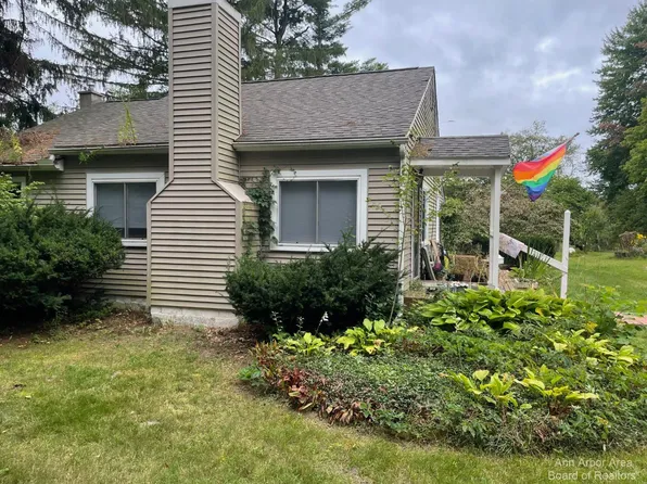 6787 Dexter Pinckney Rd, Dexter, MI 48130