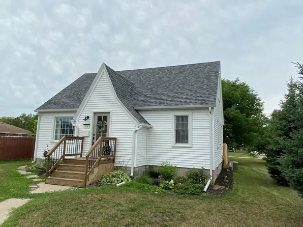 206 19th St S, Benson, MN 56215