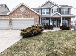 2065 Saint Madeleine Dr, Dardenne Prairie, MO 63368