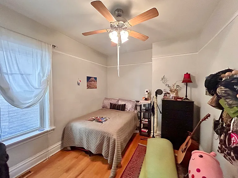 4423 N Damen Ave #1 — Photo 4