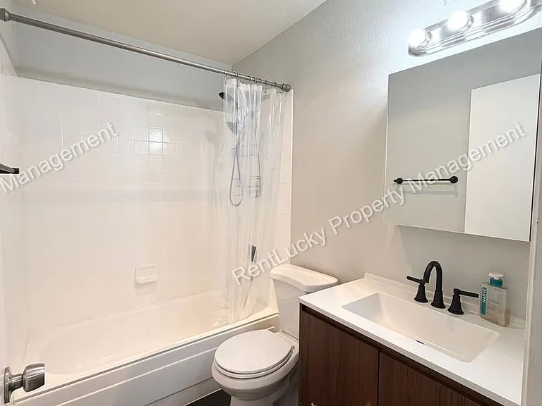 1003 S 308th St #9 — Photo 13