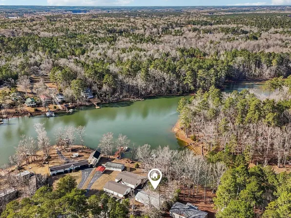 1046 Blacksgate Rd E, Prosperity, SC 29127