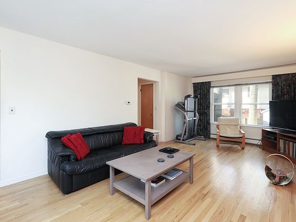 4th image of 2 Winthrop Pl