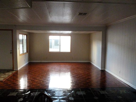 4th image of 29441 New Hampshire Way