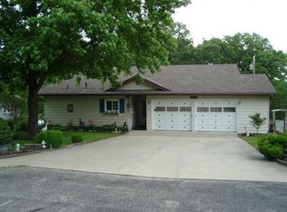 11 Table Rock Hts, Kimberling City, MO 65686