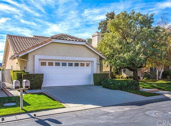 4th image of 4882 Bermuda Dunes Ave