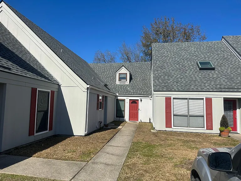 3 Hollycrest Blvd — Photo 24