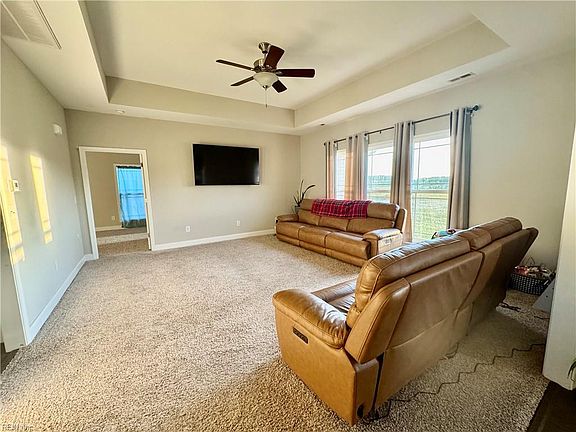 4th image of 226 Bartlett Rd