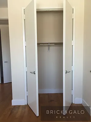 Rented by BRICK & GALO REALTY CORP | media 32