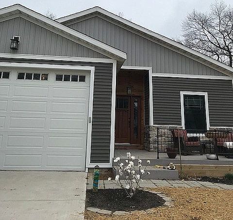1st image of 70944 Lakeview Dr