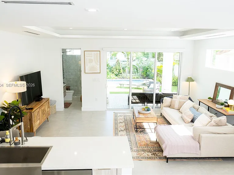 3524 SW 25th Ter — Photo 14
