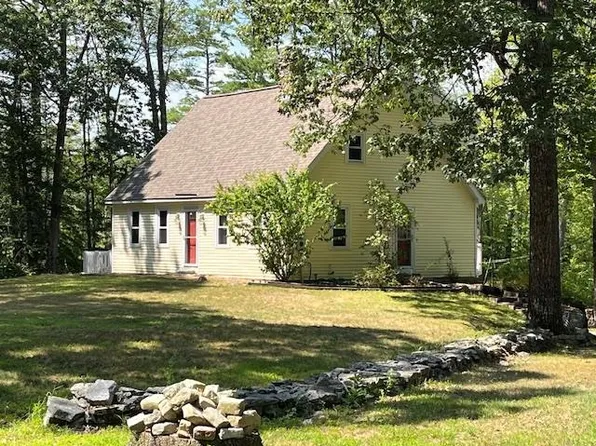 85 Checkerberry Lane, Henniker, NH 03242