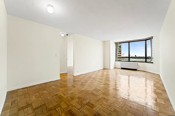 Rented by Akam Sales and Brokerage | media 2