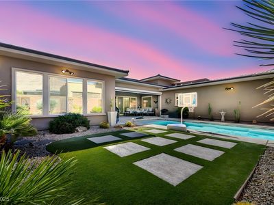 10018 Regency Square Ave, Las Vegas, NV, 89148