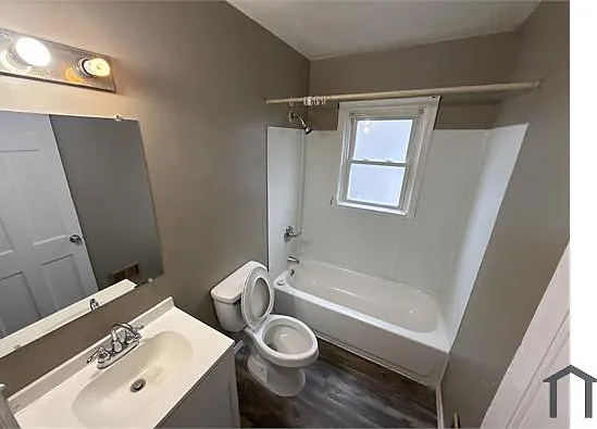 414 Superior Dr — Photo 5