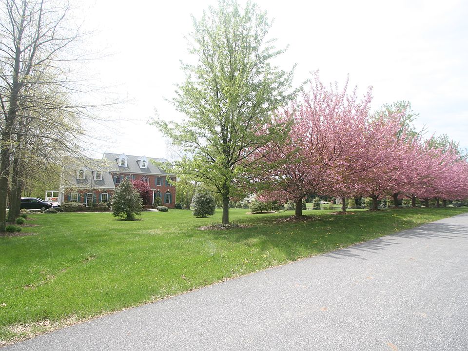 2nd image of 3207 Vance Rd
