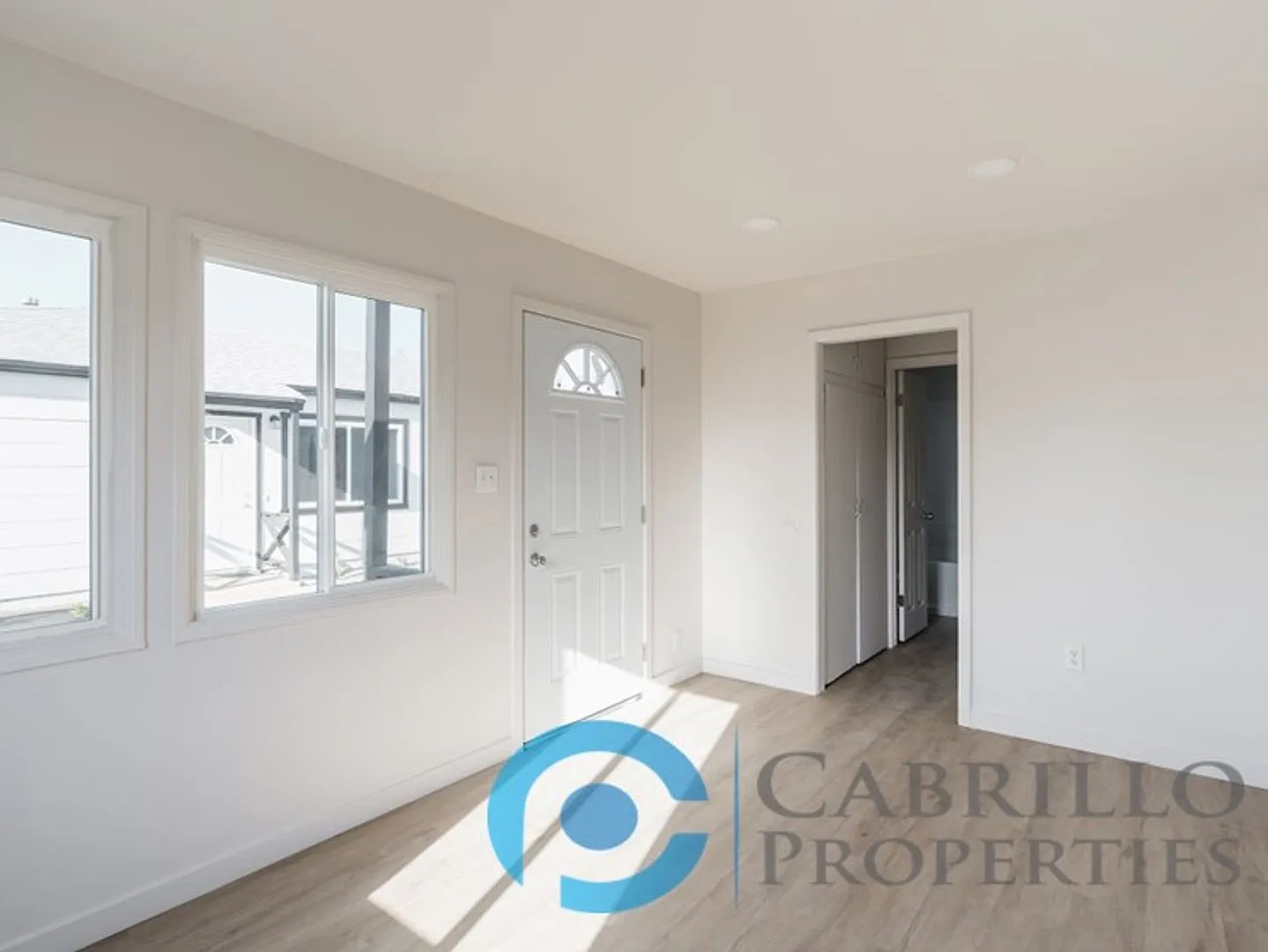 1 bed, 1.0 bath, 650 sqft, $2,000 — Photo 2