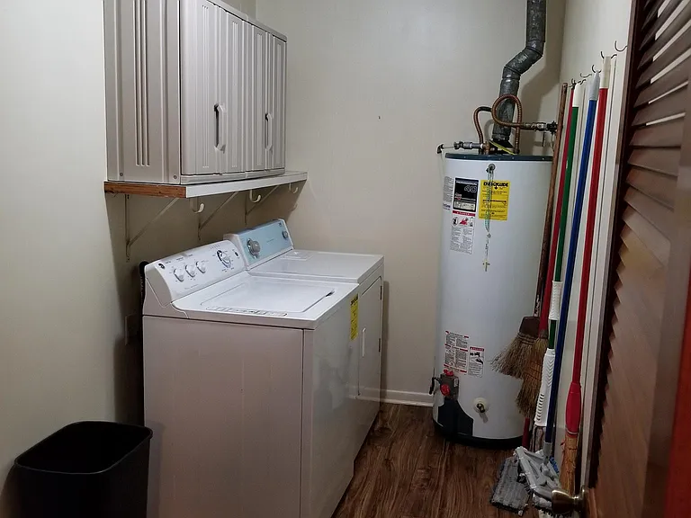 207 Ludovic Ln — Photo 5