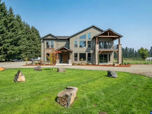 39229 Plagman Dr, Lebanon, OR 97355