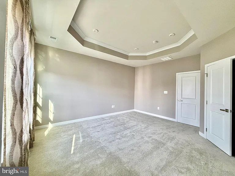 149 Lawndale Dr — Photo 26