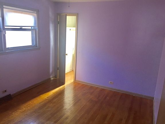 5th image of 2841 N Oak Park Ave