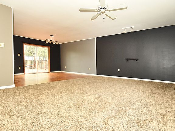 5th image of 215 Samantha Dr