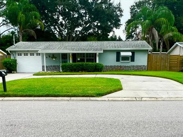 1717 Linwood Cir, Clearwater, FL 33755