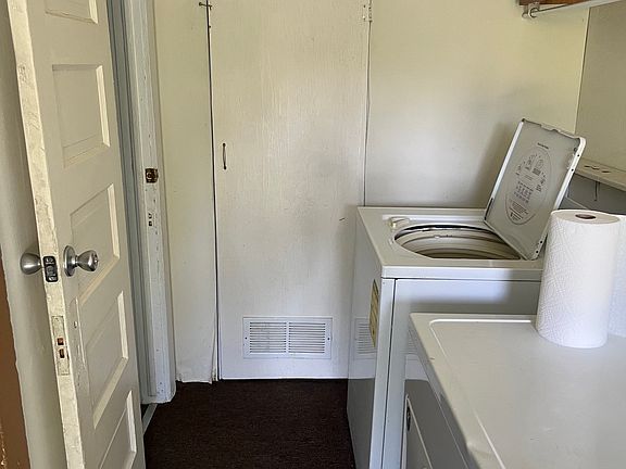 4th image of 302 N Thompson St