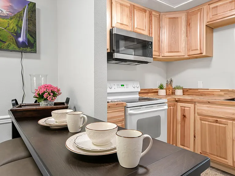 2134 Postal Ave #3C — Photo 7