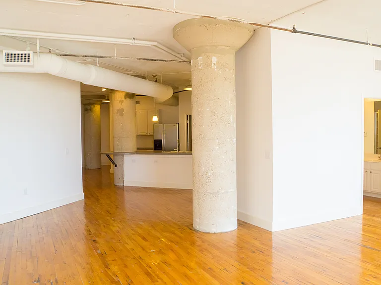 1409 S Lamar St — Photo 20