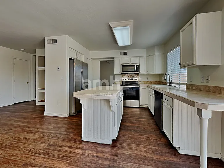 7519 E Naranja Ave — Photo 4