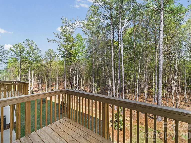 1104 Bandon Dr — Photo 15