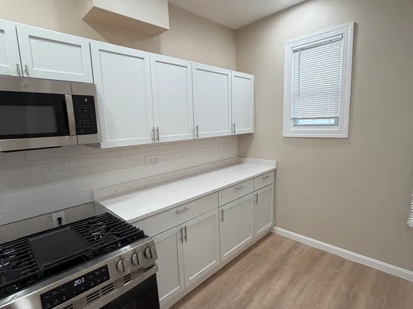 89 Johnson St Floor 1, Lynn, MA 01902