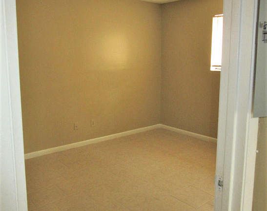 5th image of 5147 Westchase Ct