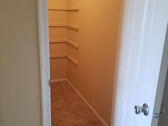 4th image of 5101 Grover St APT 303