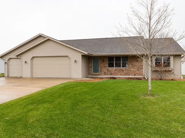 W5379 Amy Ave, Appleton, WI 54915