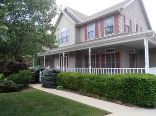 2400 E Cedarwood Cir, Bloomington, IN