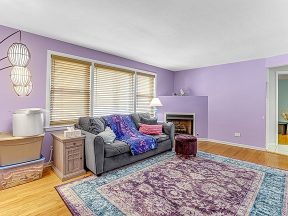 4th image of 4730 N Hermitage Ave APT 2F