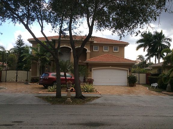 3rd image of 7840 NW 163rd St
