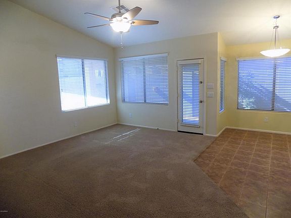 4th image of 897 E Lovegrass Dr