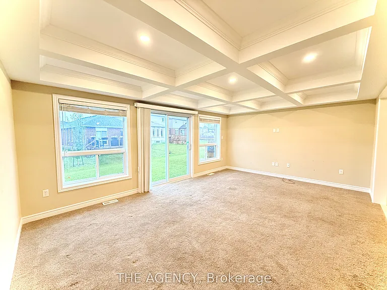 20 Drone Cres — Photo 18