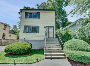 118 Manhattan Ave, White Plains, NY 10603