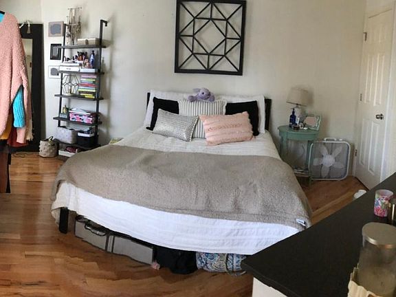 3rd image of 1525 Frankford Ave #2F
