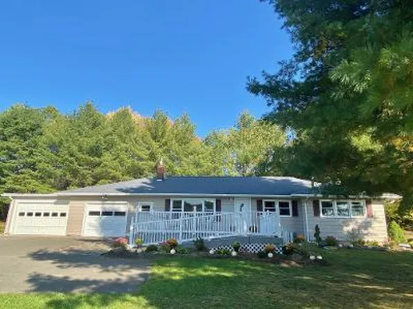 844 Lattabrook Rd, Elmira, NY 14901