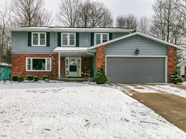 7159 Selworthy Ln, Solon, OH 44139